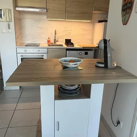 Apartment Lumineux Climatise Avec Terrasse